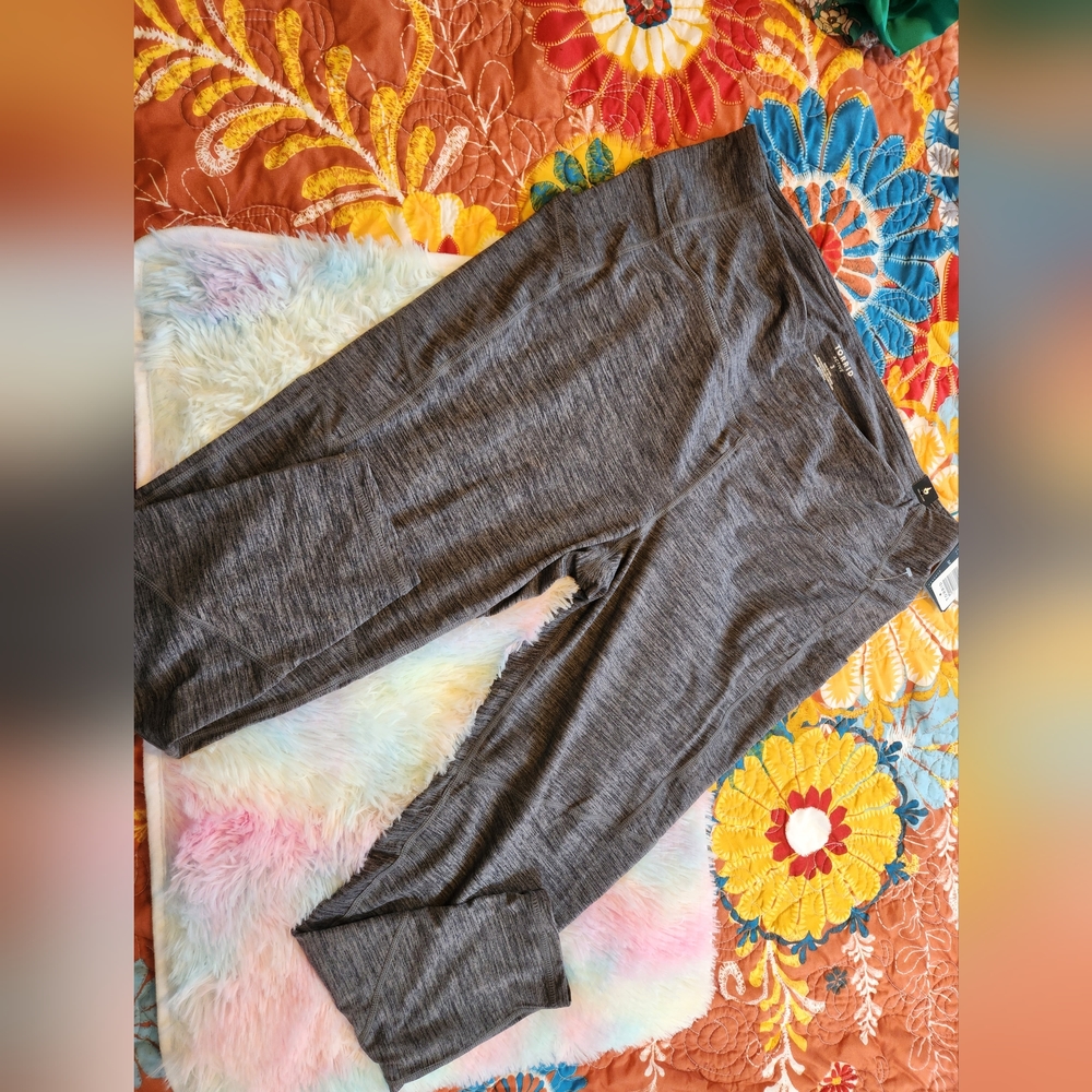 Torrid active pants size 3 gRey  leggings